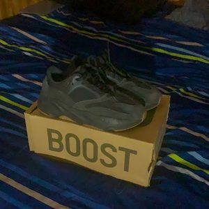 Yeezy 700